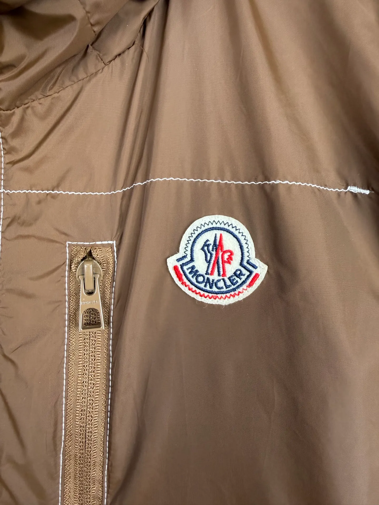 MONCLER/ Moncler Moncler Classic Moncler 1: Moncler 2: Moncler 3: ： 1:1 Moncler 1:1 Moncler 1:1 Moncler 1:1 Moncler 1:1 Moncler ： ： Size： 1 2 3 4